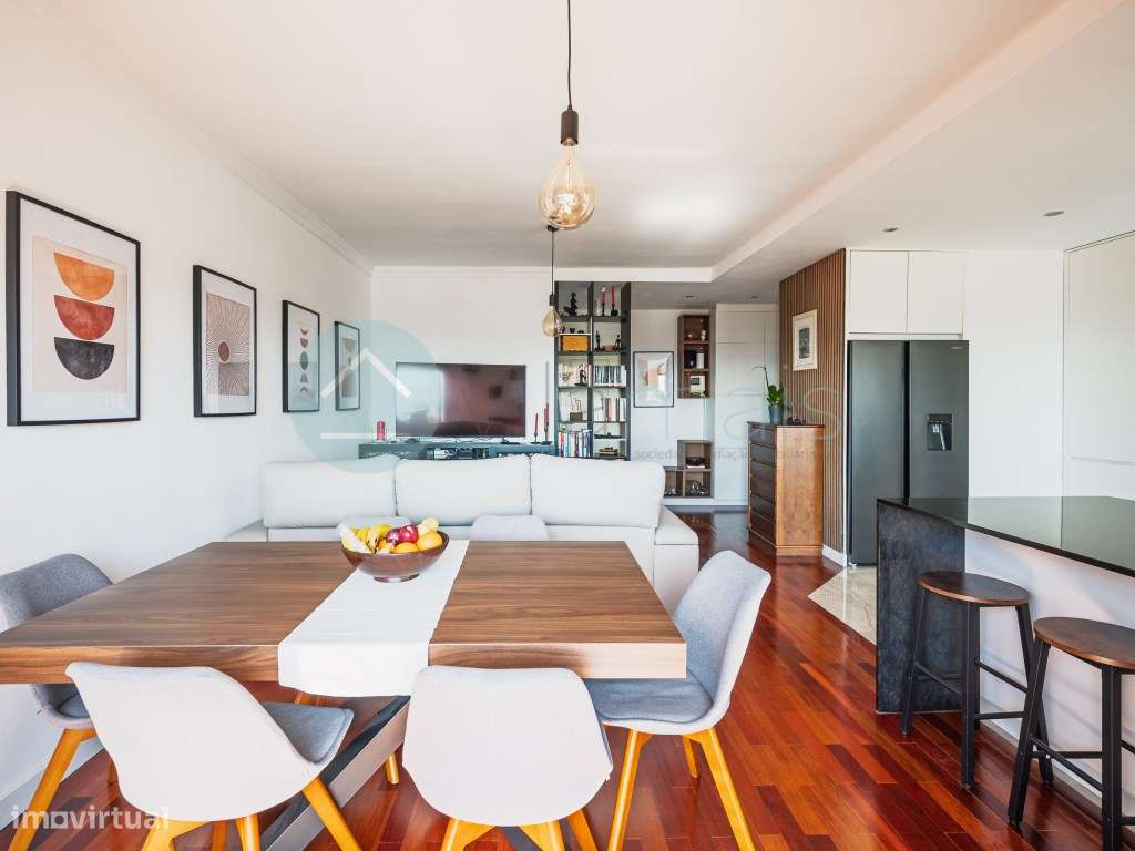 T2 à Venda na Areosa, Porto | Renovado, Garagem e Vista Mar-13