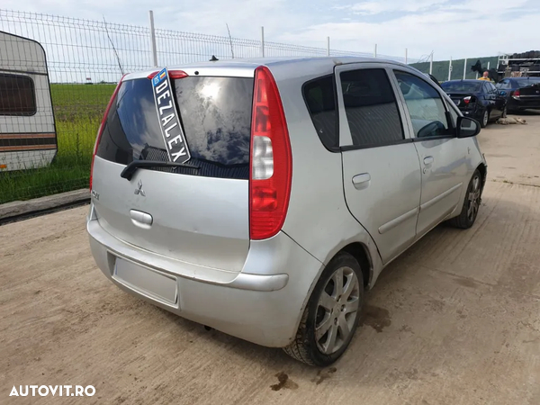 Dezmembrari Mitsubishi Colt 1.3 - 4