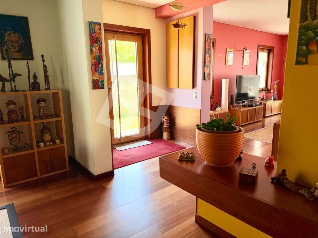 Moradia T4 Isolada - Patela | Aveiro - Grande imagem: 4/47