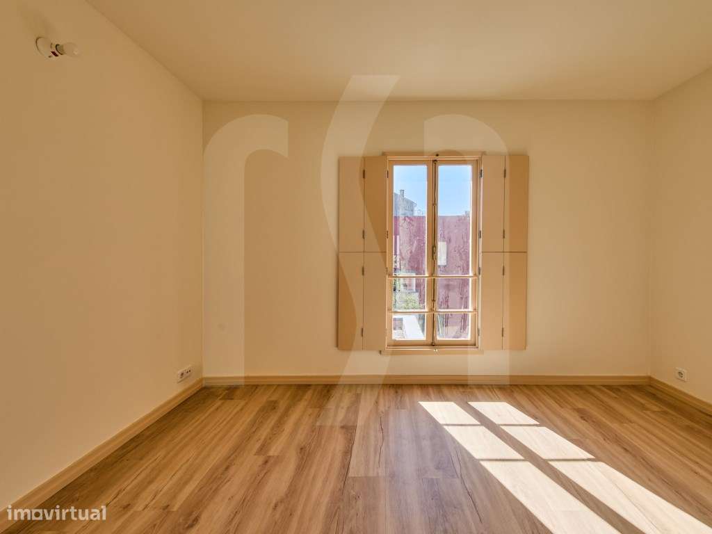 Arrendamento apartamento T5 Duplex | Porto-12