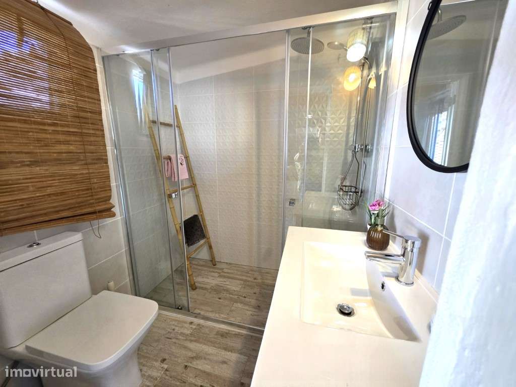 Moradia T2 com piscina, muito perto da Praia da Amieira-13