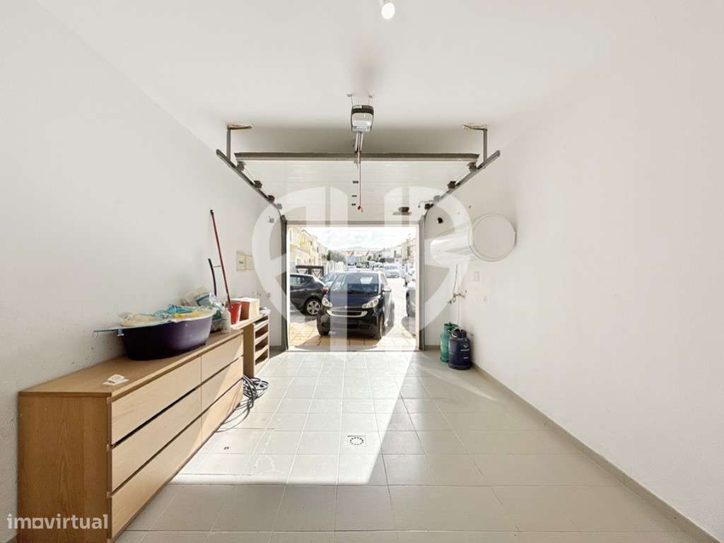 Moradia Geminada T4 // Condominio - Aldeia de Irmãos / Azeitão-54