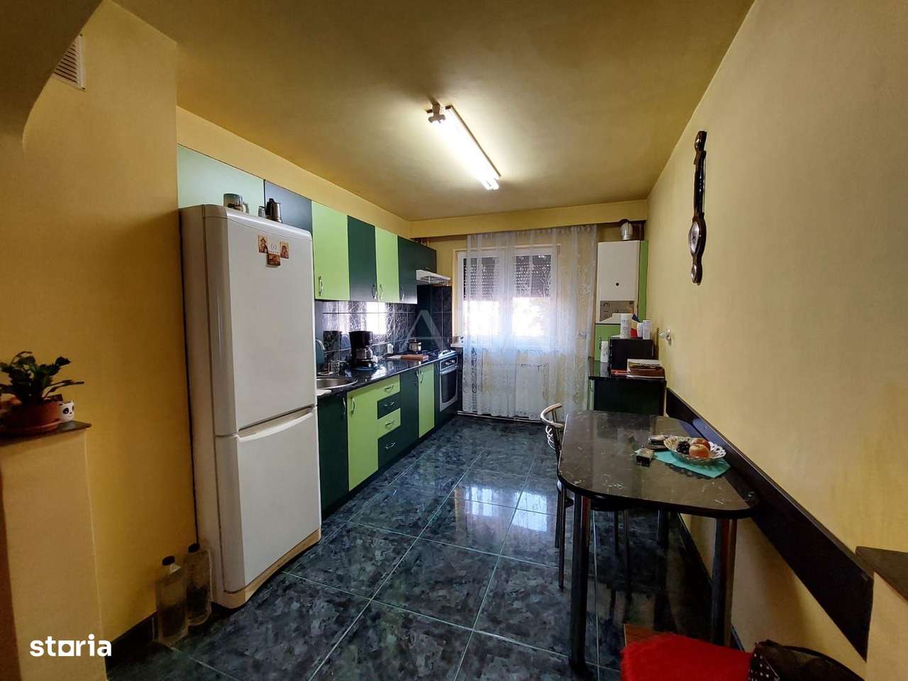 "Apartament 3 camere zona Flora – confort și accesibilitate" - Imagine principală: 2/14