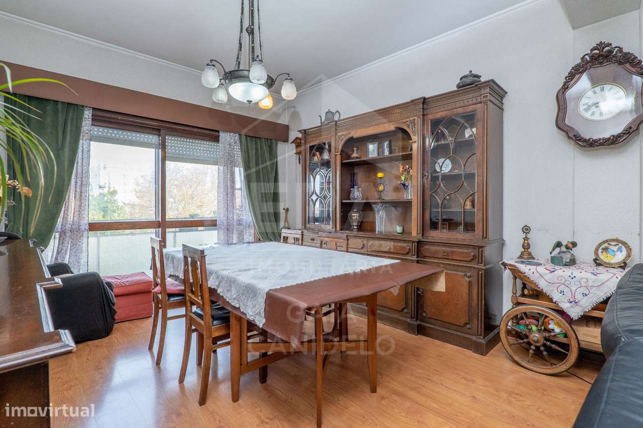 T4 na Rua 5 de Outubro-3