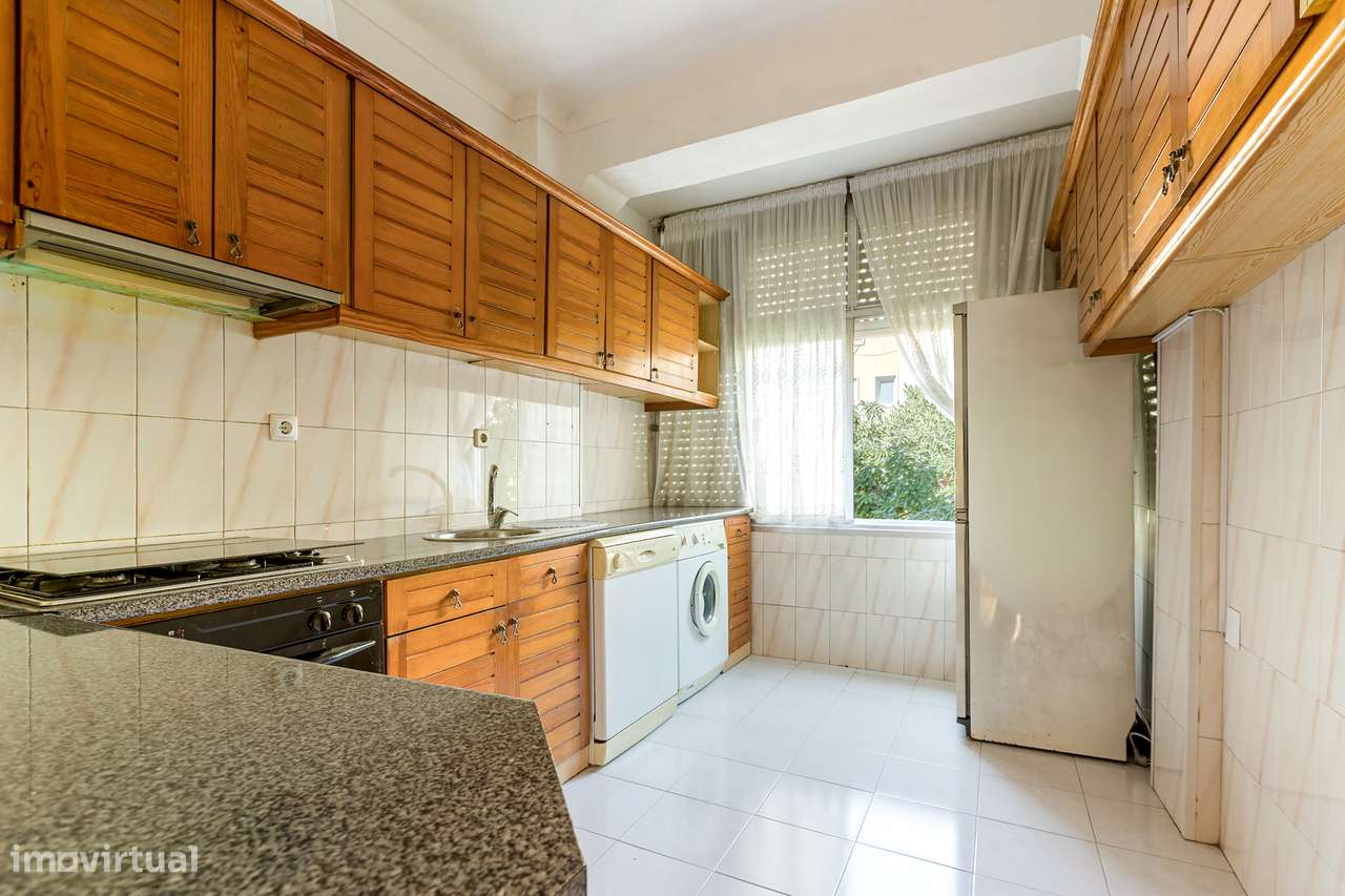 Apartamento T2, Amadora-2