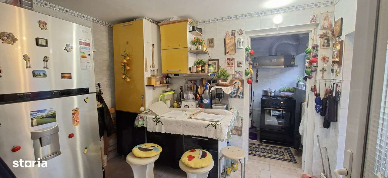 Casă versatilă – acces dublu, ideal locuință sau activitate comercială - Imagine principală: 4/10