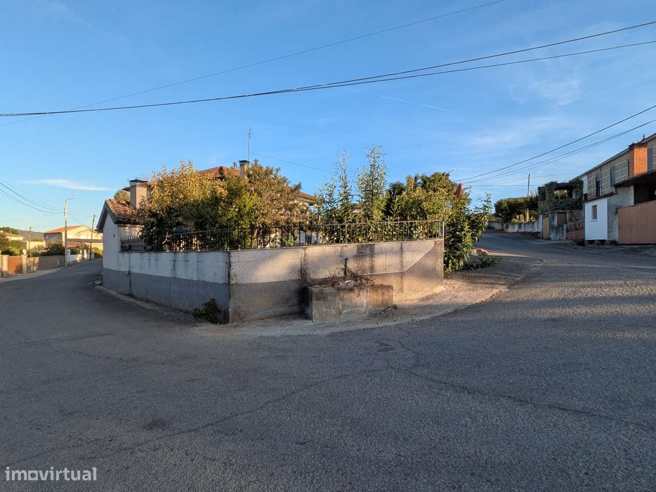 Moradia, 226 m², Vilarelho da Raia - Grande imagem: 3/31