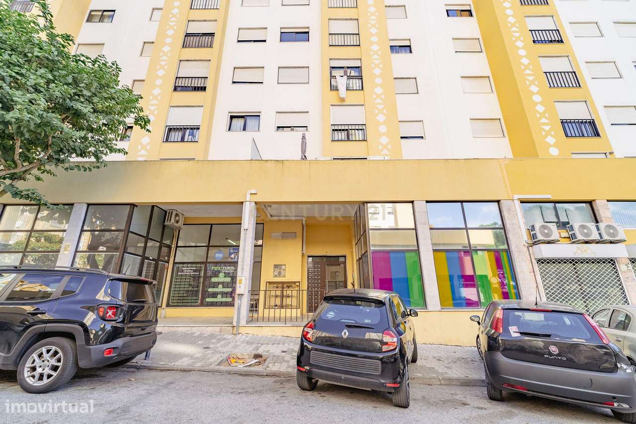 Apartamento T3 em Setúbal-35