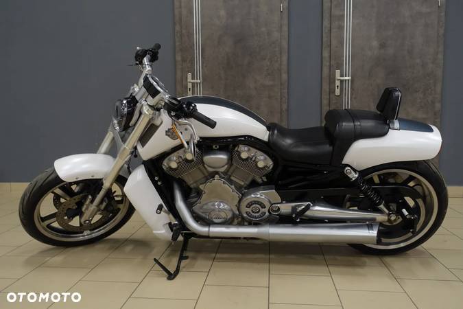 Harley-Davidson V-Rod Muscle - 25