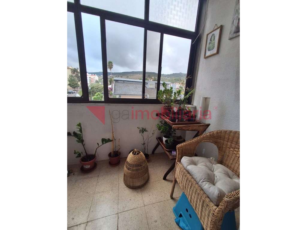 Apartamento T3 no Centro de Arruda dos Vinhos-13