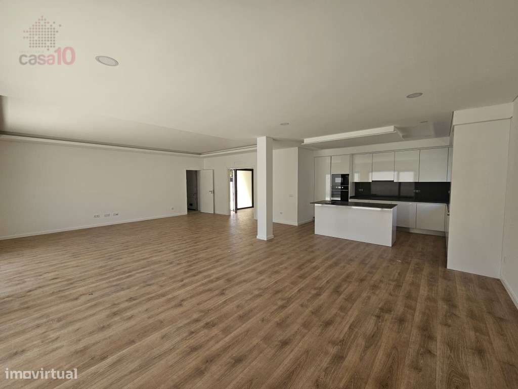 Moradia com piscina, para venda em Brejos de Azeitão - Grande imagem: 5/21