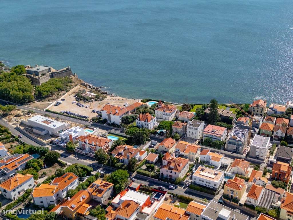 Chalet Costeiro Histórico com 4 Quartos no Estoril - Grande imagem: 3/60