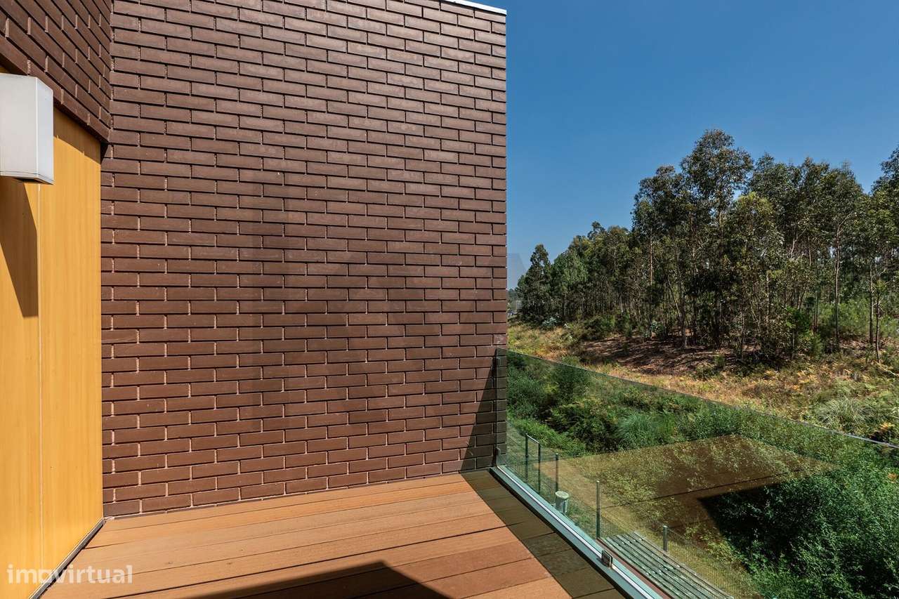 Moradia T3+1 de Excelência com Jardim Privativo em Santa Joana, Aveiro-50