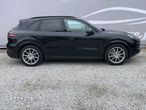 Porsche Cayenne Standard - 9