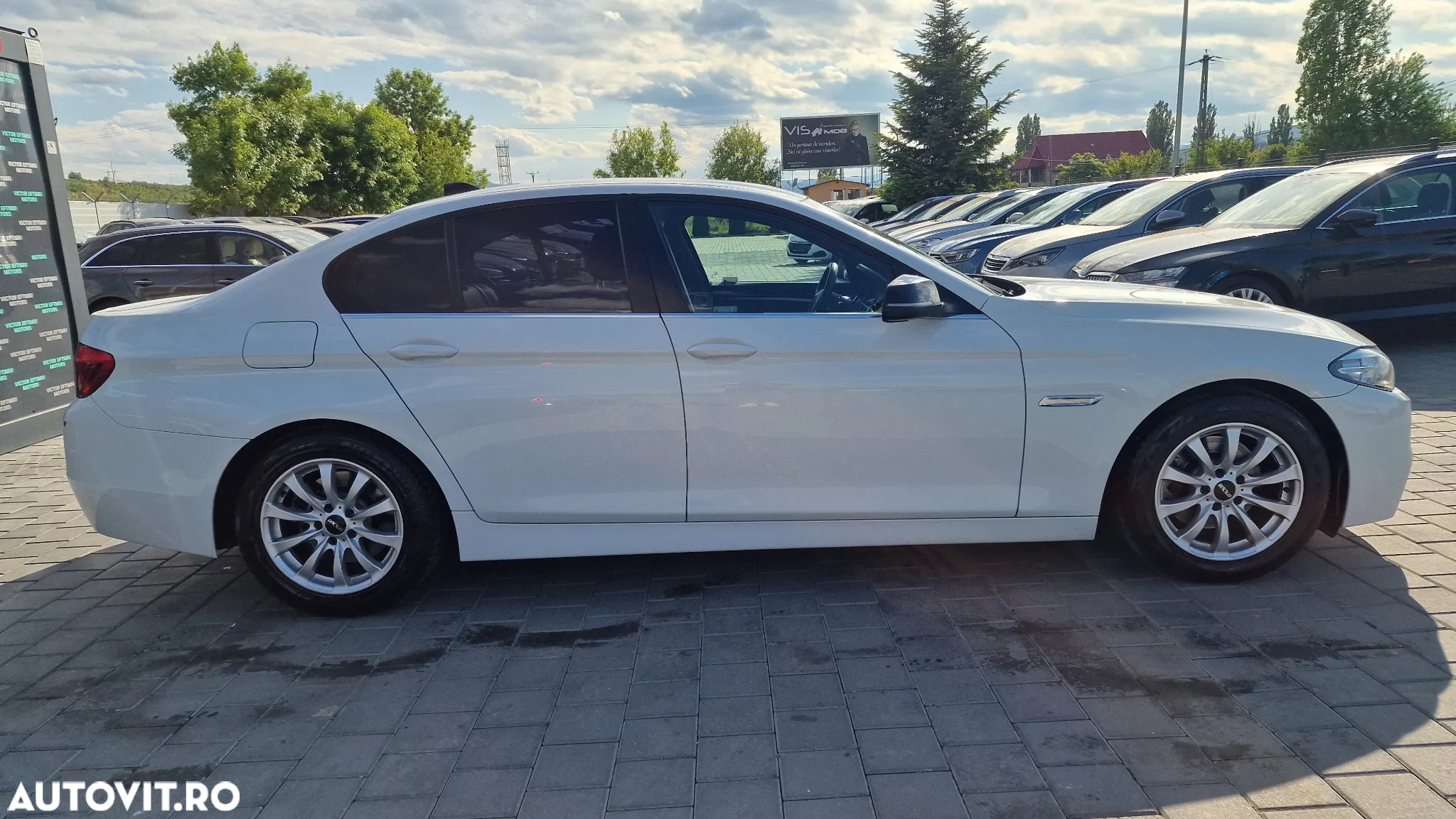 BMW Seria 5 520d - 6