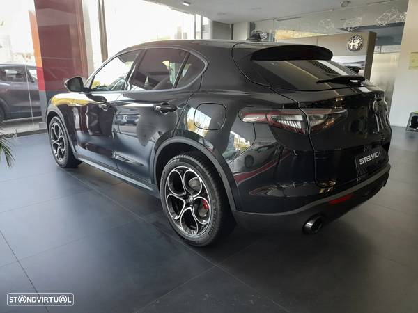 Alfa Romeo Stelvio 2.2 D Sprint AT8 - 6