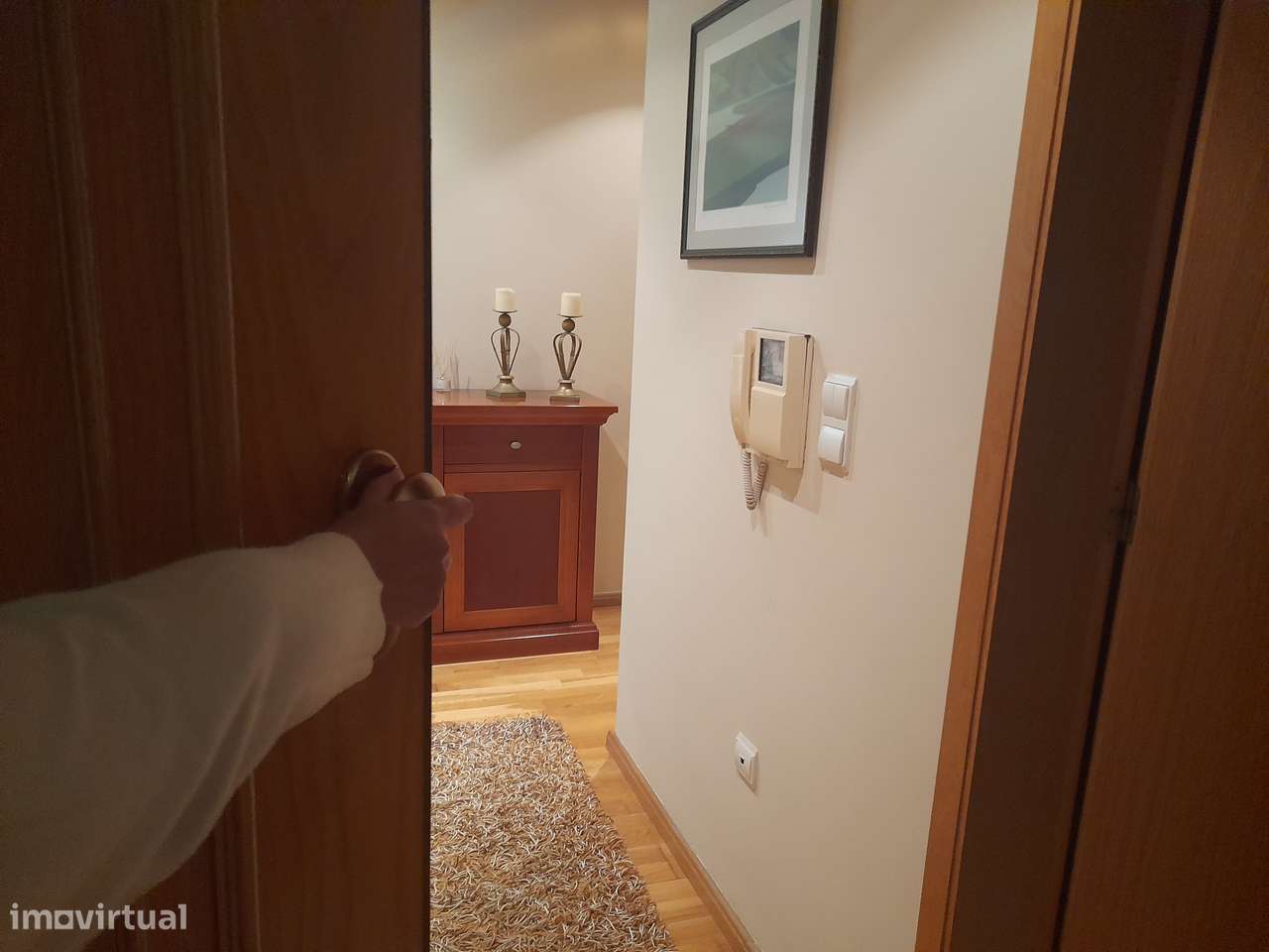 Apartamento T3  Remodelado com  Arrecadação e Parqueamento - Grande imagem: 2/14