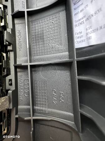 OSŁONA TUNELU KRATKA 8W0864376 AUDI A4 B9 - 3