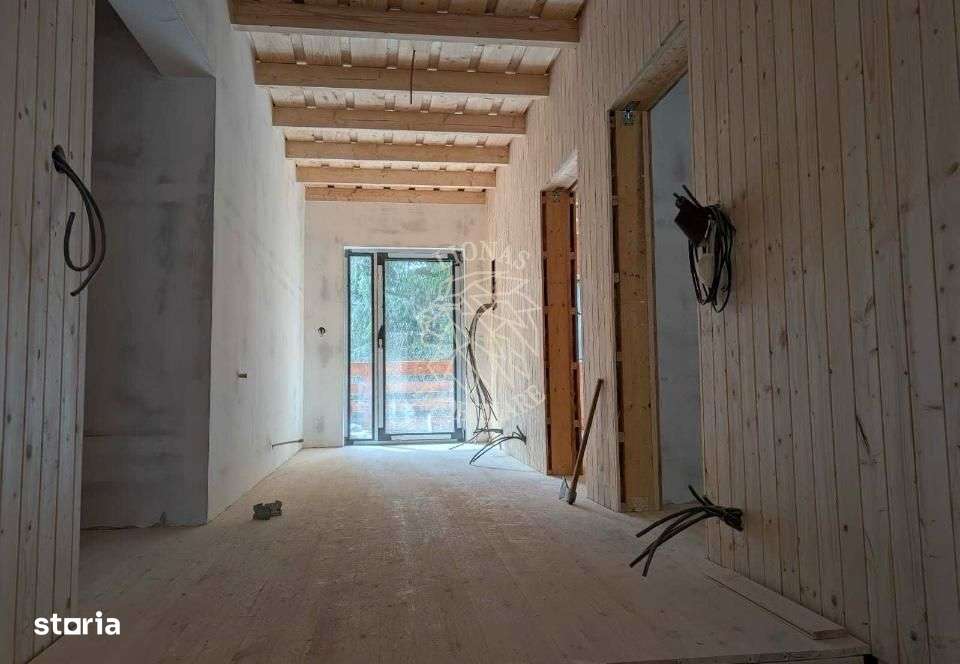 Pensiune Cabana 280mp-teren 1169 mp-foisor-200 m de Lac Colibita - Imagine principală: 4/8