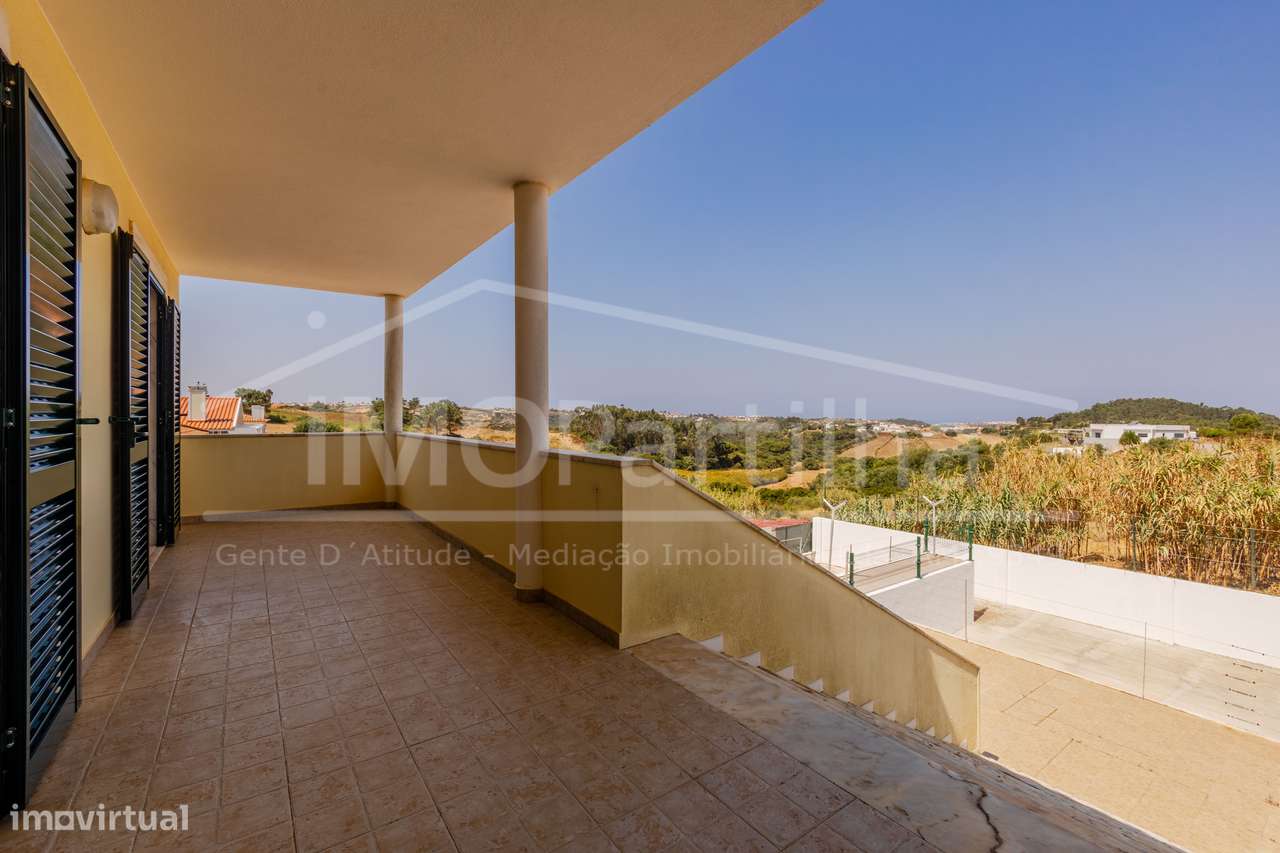 Moradia T5 em Montesouros - Mafra-7