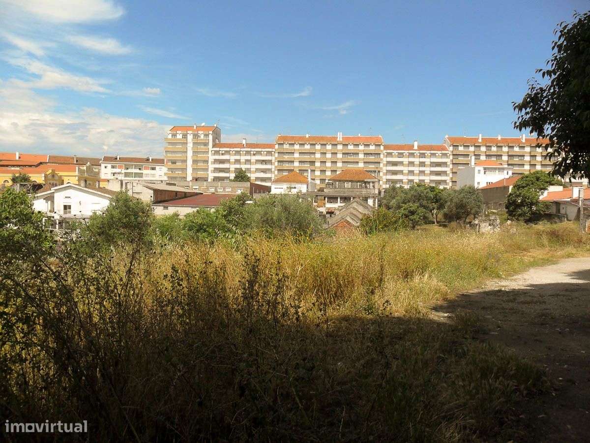 Terreno para Construção de Moradias , Junto ao Shopping de Santarém - Grande imagem: 2/4