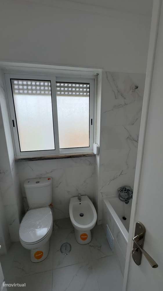 Apartamento T2, 90m2, Benfica - Grande imagem: 3/3