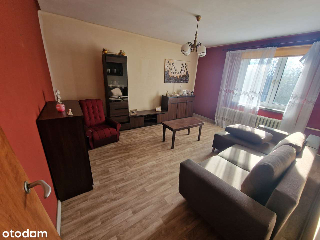 Dom z potencjałem w Chmielniku przy ul. Plac Targowy - Pełny obrazek: 4/12