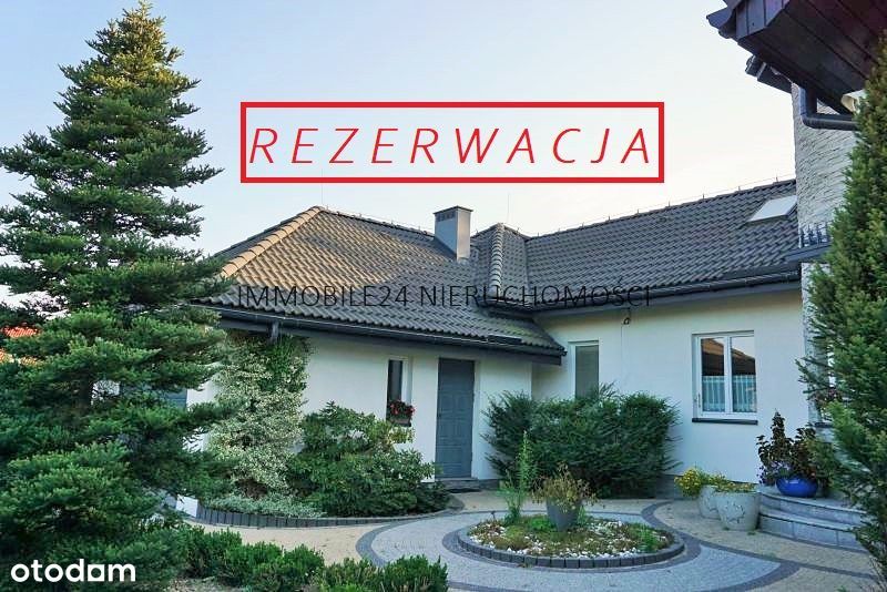 Atrakcyjna rezydencja z basenem, tarasem, garażem