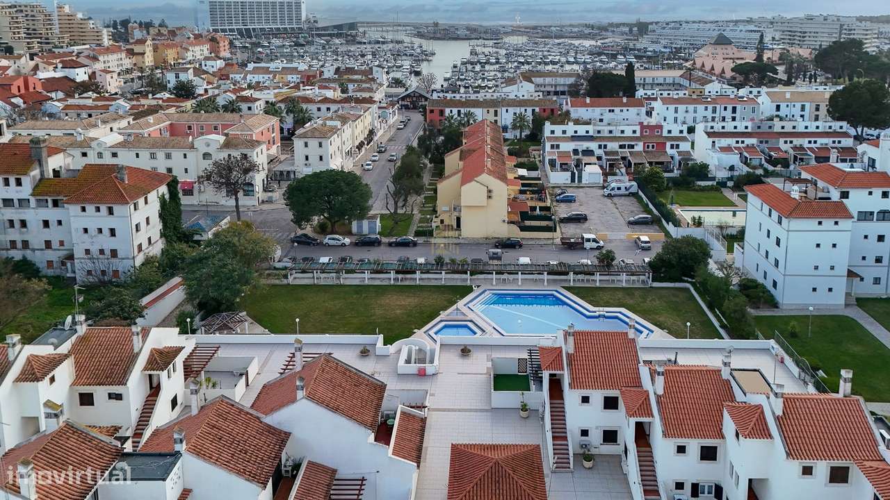 Apartamento T2 totalmente remodelado, em condomínio privado, em Vilamo-0