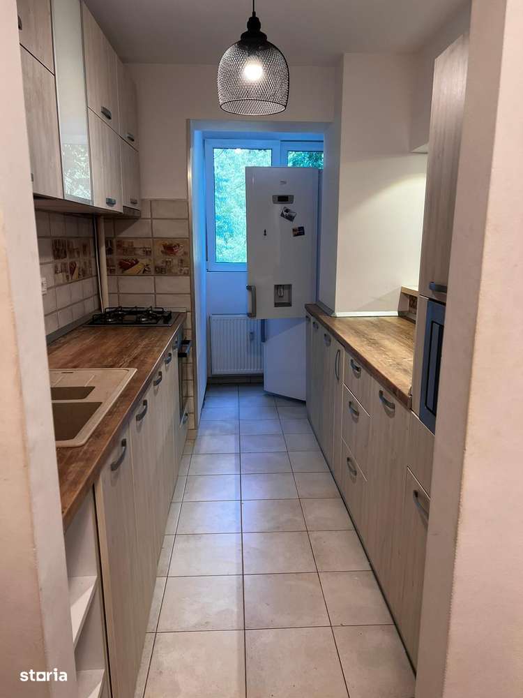 Bd Timisoara, Brasov, Plaza mall - Imagine principală: 5/16