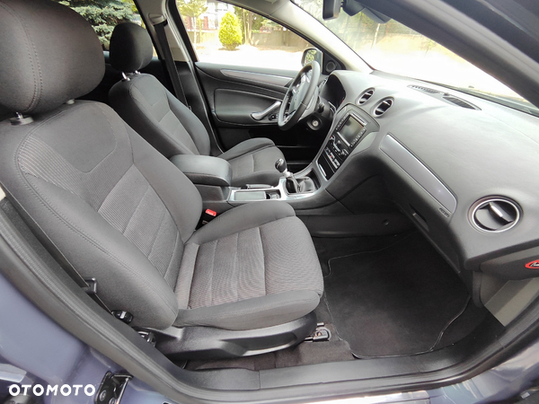 Ford Mondeo Turnier 2.0 TDCi Ambiente - 24