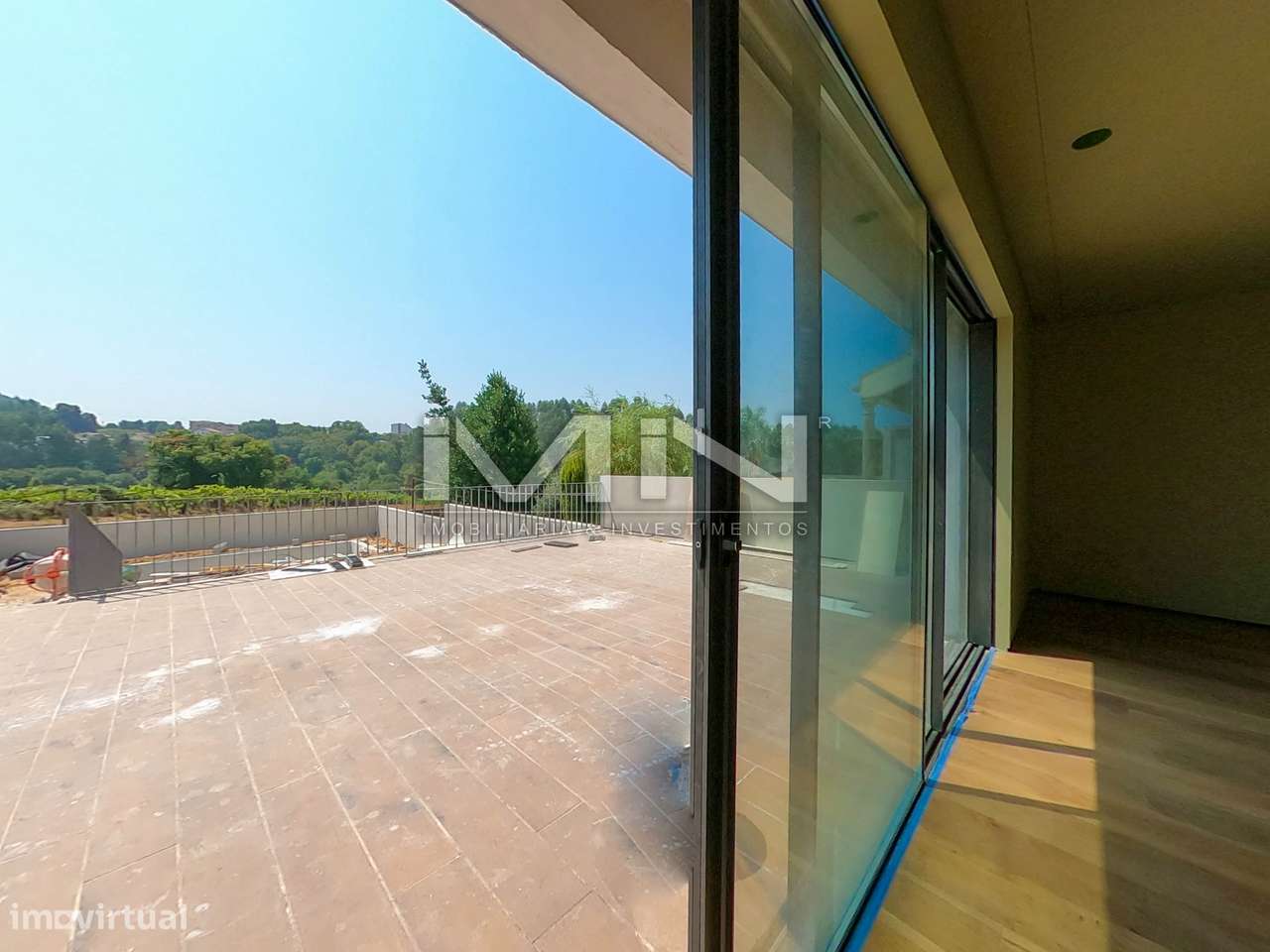 Moradia V4 -c/ piscina - 5 km do Porto - Grande imagem: 2/60