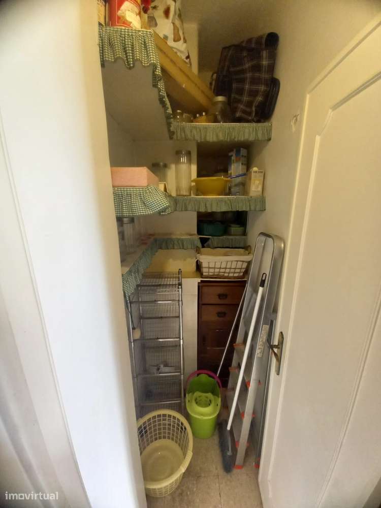 T3+1 | 110m2 | Av. 25 de Abril, Cacilhas | Com vista de Rio-24