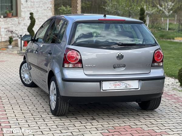 Volkswagen Polo - 4