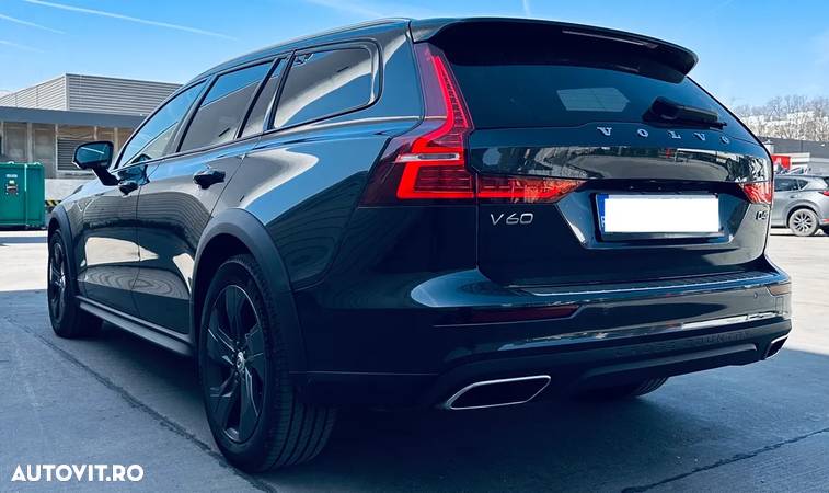 Volvo V60 Cross Country D4 AWD Geartronic Pro - 2