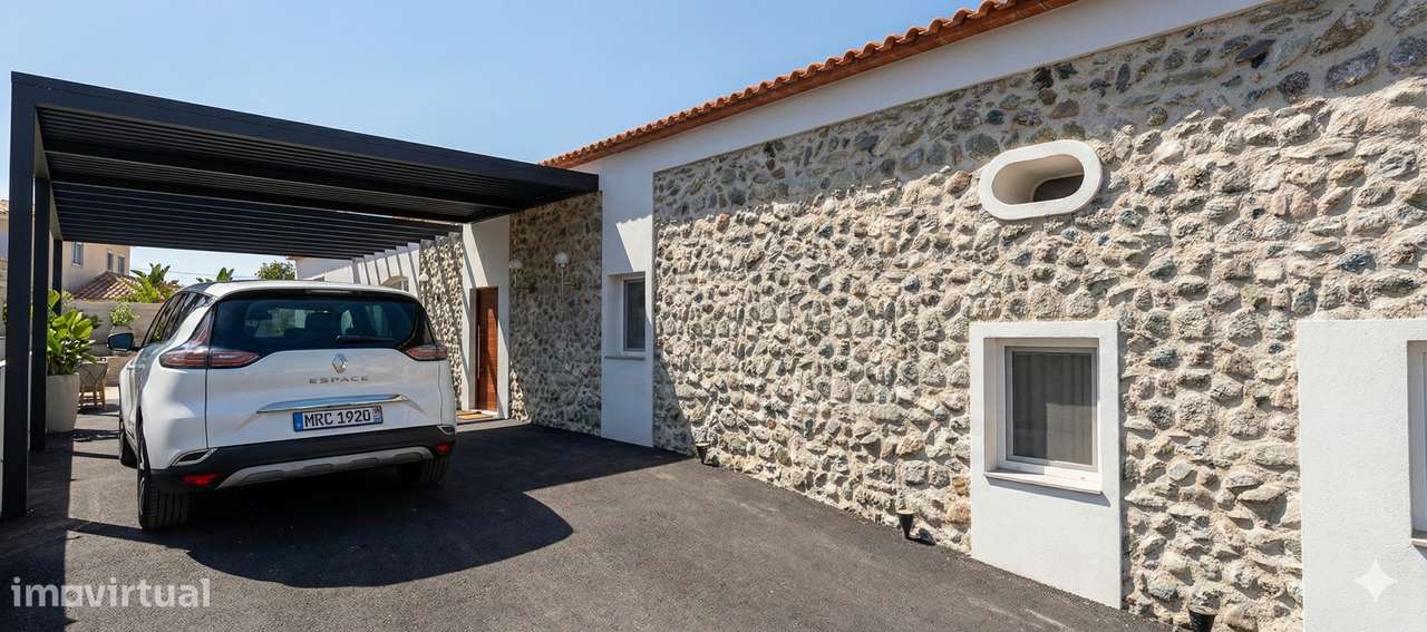 Moradia T4 térrea com terreno de 1.131 m²
Moradia T4 - Terreno 1.131m²-39