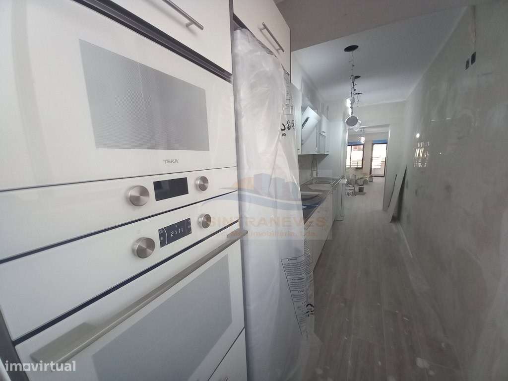 Fantástico T3 Dúplex, totalmente remodelado com Garagem a 300m da P...-7