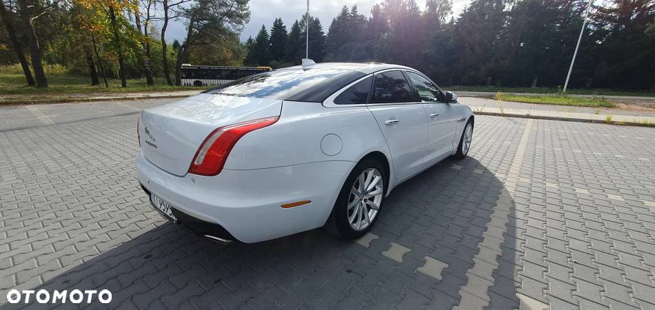 Jaguar XJ 3.0 D V6 LWB Portfolio - 3