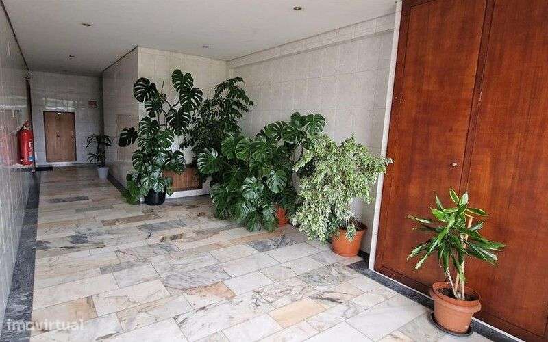 T1 com Parqueamento – Oportunidade de Investimento - Grande imagem: 5/18