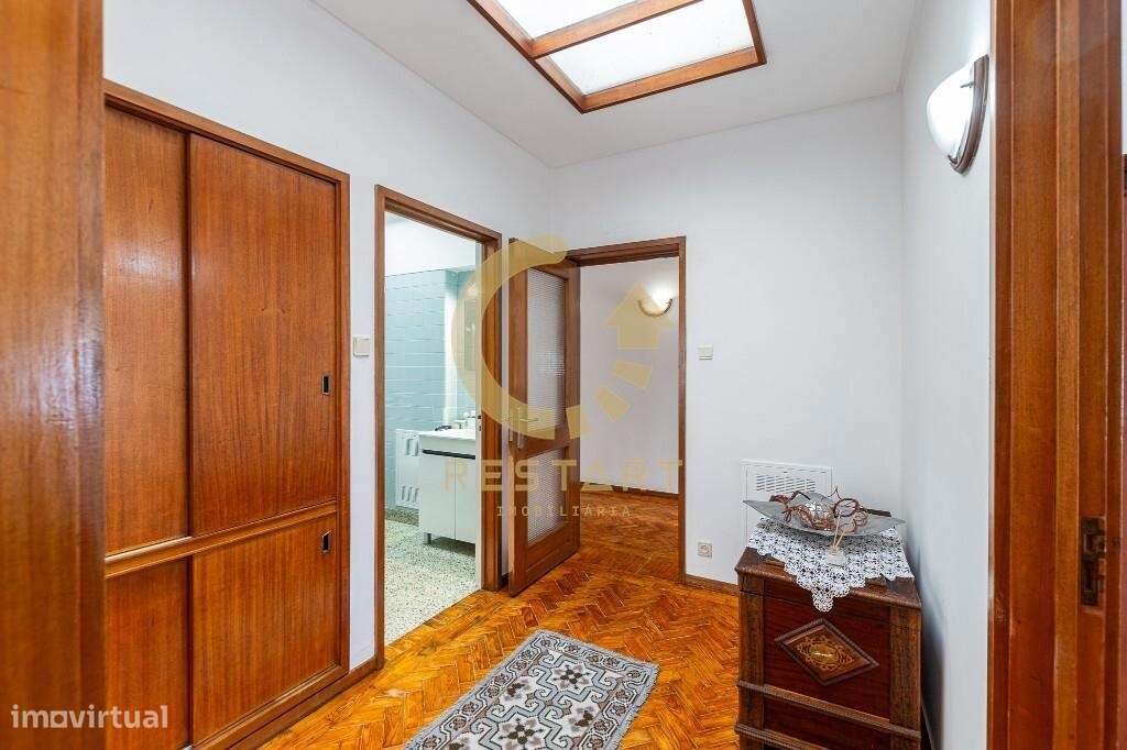Moradia T11 Remodelada – Venda com Rendimento Garantido – Santa Luzia,-36