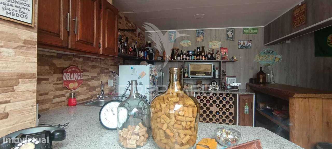 Moradia espaçosa T3 inserida num generoso terreno de 2.640m² - Grande imagem: 5/32