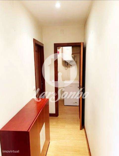 Apartamento T3, situado em Ermesinde  Espaçoso, luminoso e com loca...-7