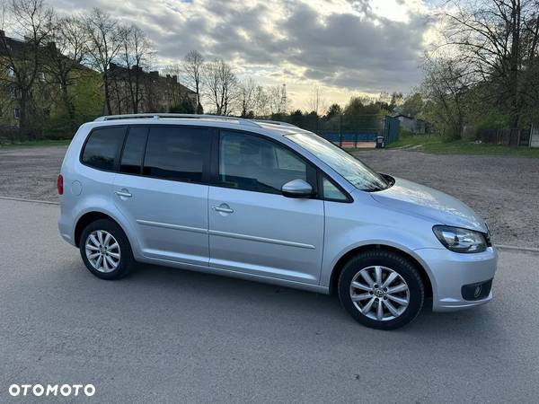 Volkswagen Touran - 4