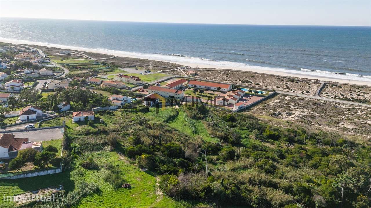 Terreno para construção, com vistas de mar na Murtinheira-10