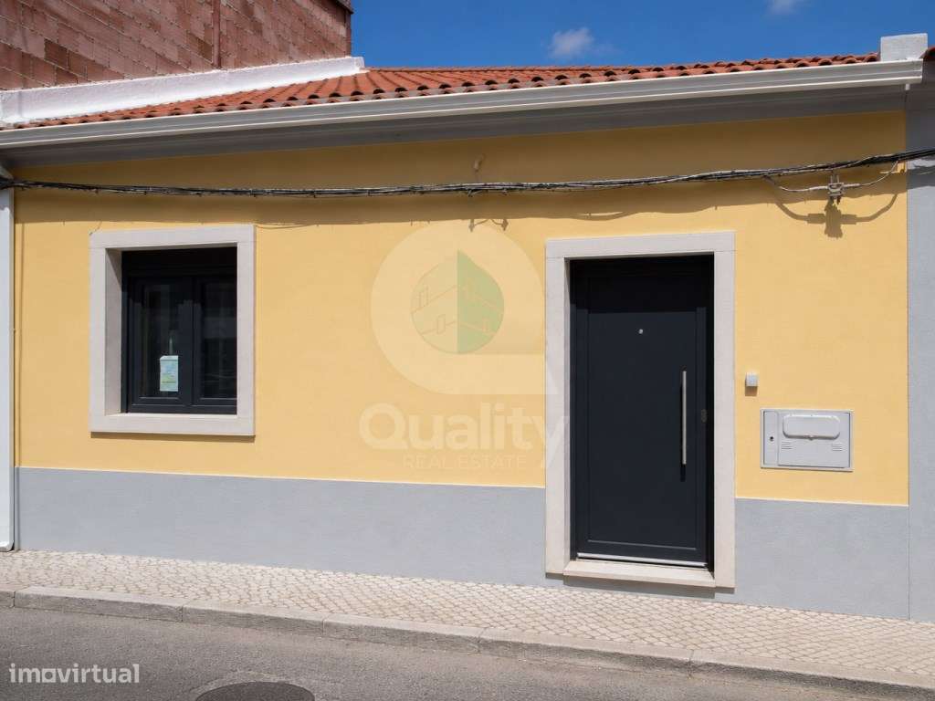 MORADIA T2 COM LOGRADOURO NO ALTO SEIXALINHO - BARREIRO-30