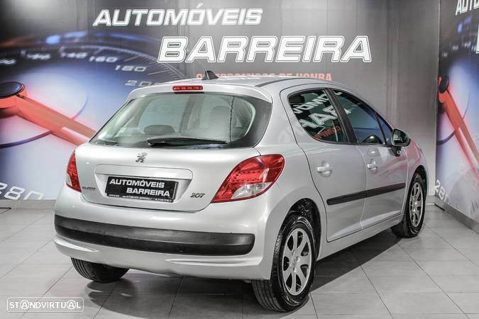 Peugeot 207 1.4 HDi Premium - 6