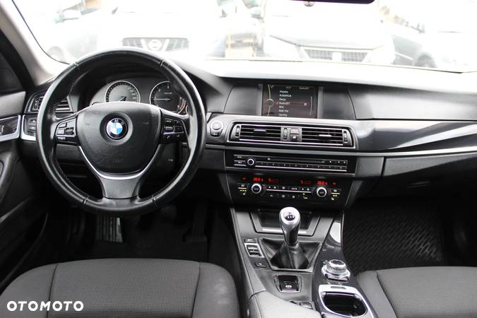 BMW Seria 5 520d Efficient Dynamics Edition - 6