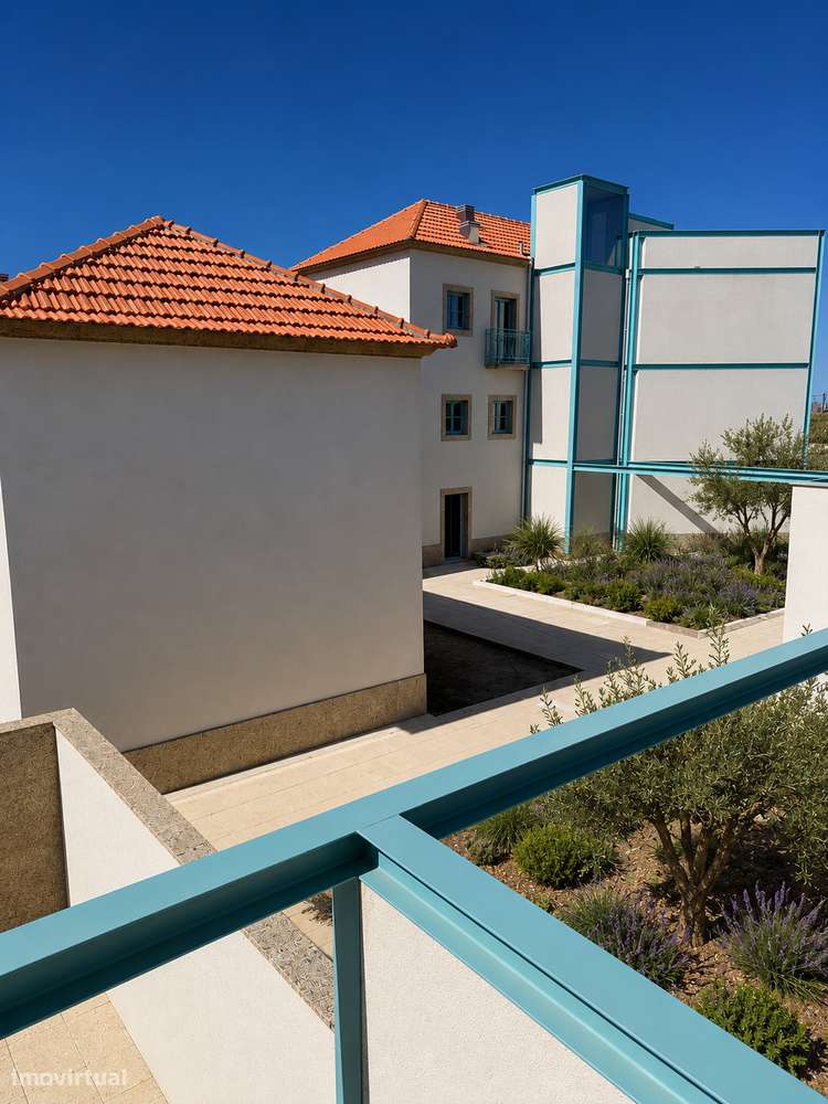 Moradia T4 em Condomínio Privado com Piscina-27