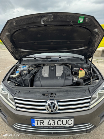 Volkswagen Touareg 3.0 V6 TDI BMT - 4