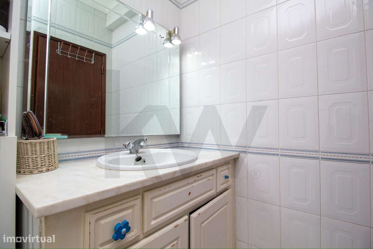 Excelente Oportunidade em Almeirim – Apartamento T3 com Terraço e Gara-13